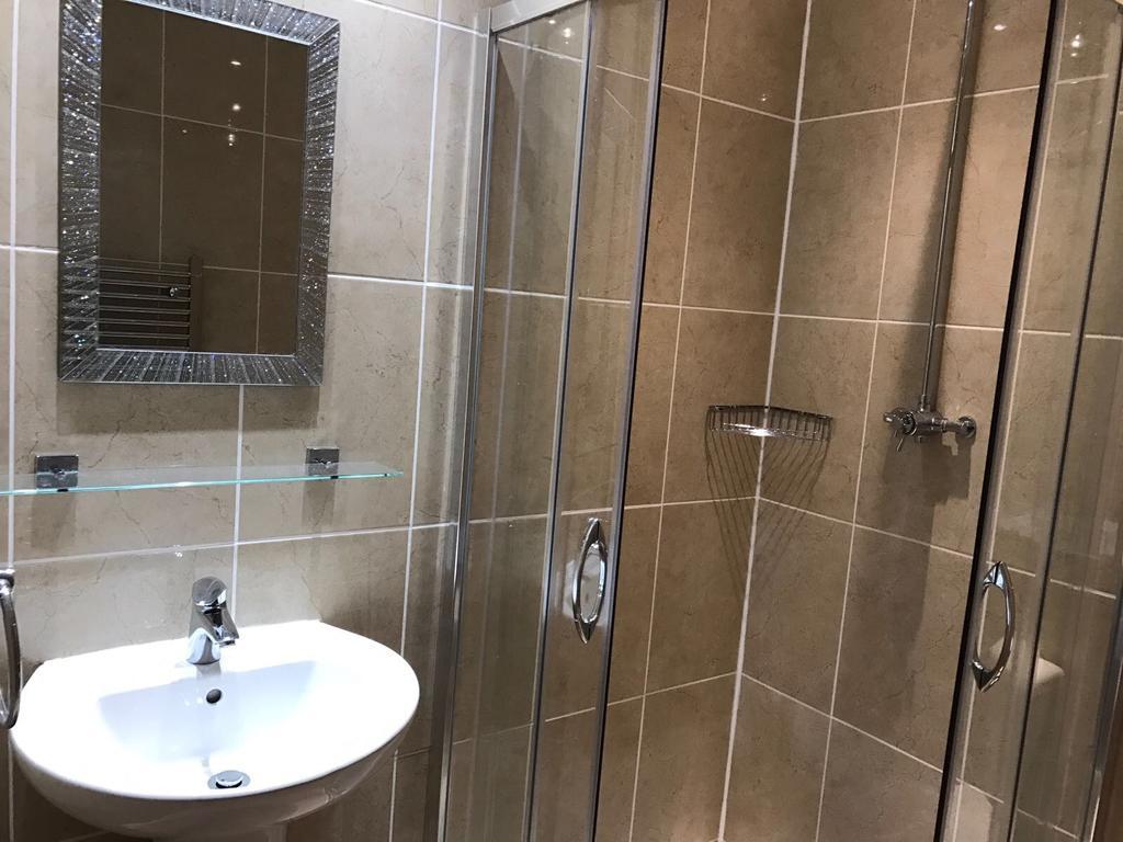 דינגוול The Waverley Inn מראה חיצוני תמונה